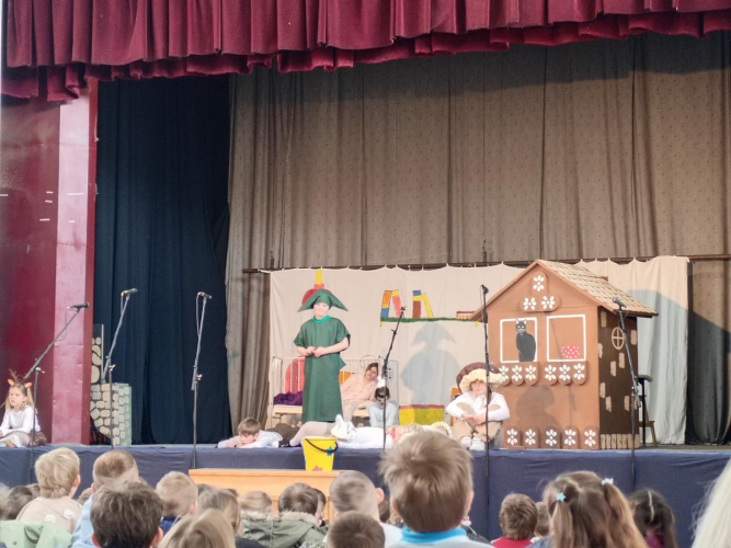 Návštěva představení (1. A, 1. B, 3. A)